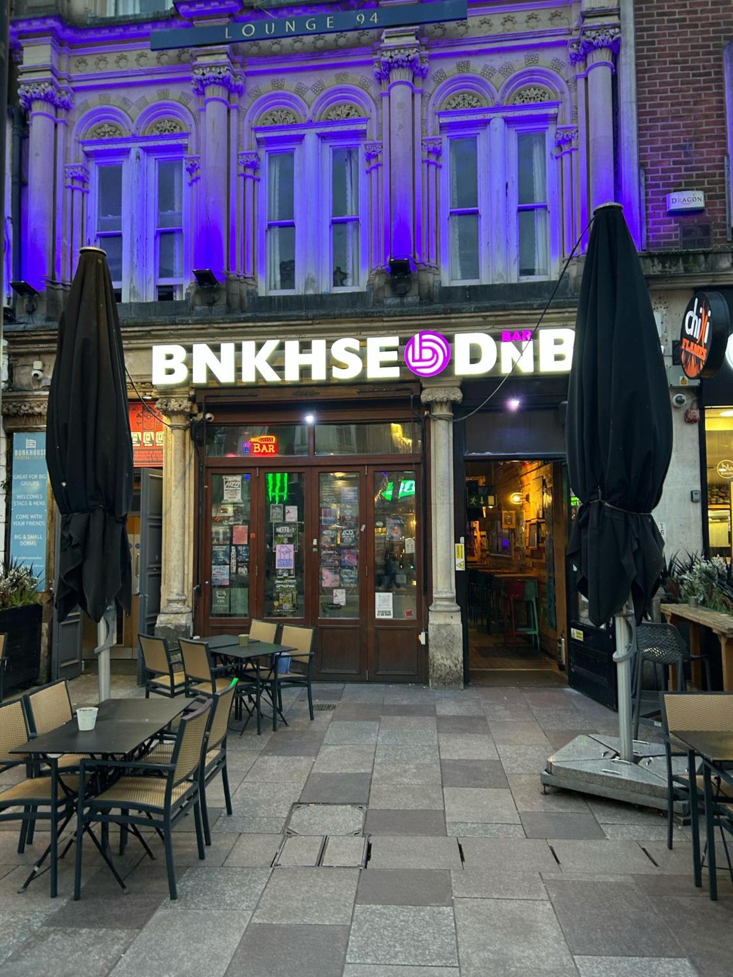 Bunkhouse Hostel คาร์ดิฟฟ์ ภายนอก รูปภาพ